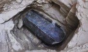 Ученые установили, кто был погребен в черном саркофаге