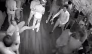 Посетитель ночного клуба избил шестерых. Видео с камер наблюдения