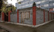 Новые высокие заборы построят вокруг РУВД в Алматы