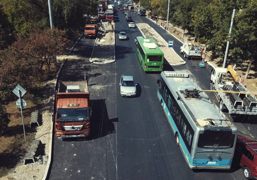 Пересечение улиц Тимирязева-Жарокова. Фото Юрия Съедина.