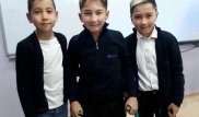 "Казахстанский Вуйчич" Али впервые пошел в школу на своих ножках