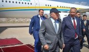 Назарбаев прилетел на Иссык-Куль