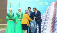 По всей стране начинается выдача квартир по программе "7-20-25" - Маулен Ашимбаев