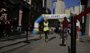 71-летняя женщина поднялась на 34-й этаж за 9 минут в Астане