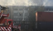 Как тушили пожар на бывшем шинном заводе в Шымкенте