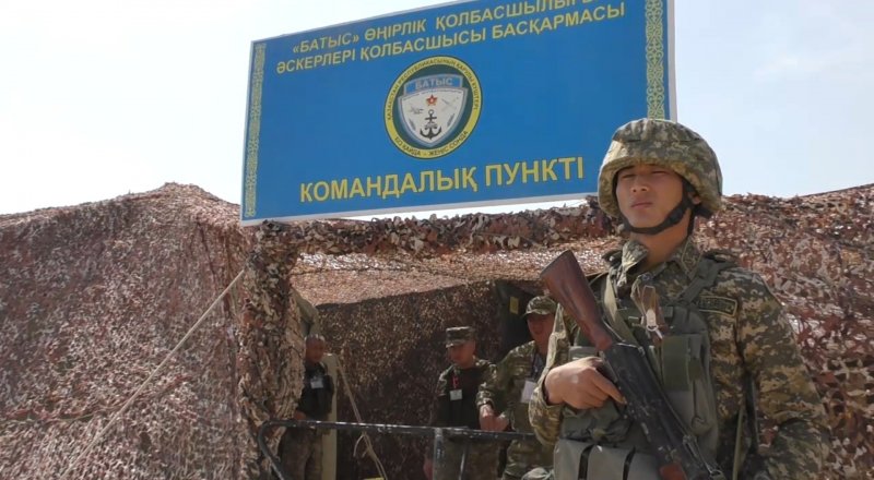 Вооруженные Силы Казахстана подняли по тревоге
