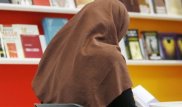 Родителей школьниц в платках арестовали в Актобе