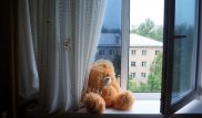 Почему дети выходят через окна. Психолог о случае в Астане