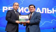 Министр информации Абаев поздравил алматинские газеты с юбилеем