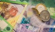 Ослабление тенге на фоне растущей нефти: найдено объяснение