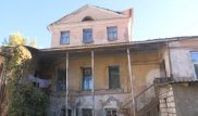 Жители Уральска просят снести памятник архитектуры