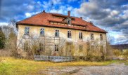 Бесхозяйное жилье: в каких случаях акимат может отобрать квартиру