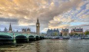 Роскошная жизнь жены экс-главы азербайджанского банка заинтересовала Великобританию