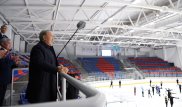 Президенту показали новую ледовую арену в Актобе