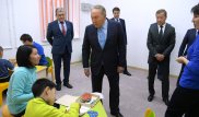 Нурсултан Назарбаев посетил аутизм-центр "Асыл Мирас" в Актобе