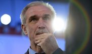 Российский губернатор сократит зарплаты себе и чиновникам