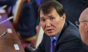 "Ярмарка тщеславия". Шпекбаев призвал госслужащих быть проще