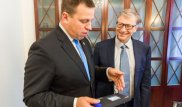 Билл Гейтс стал электронным резидентом Эстонии