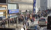 Очереди за марихуаной в Канаде в первый день ее легализации. Фото
