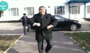 Танцующий ректор вуза из Павлодара удивил Казнет