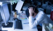 Из-за чего госслужащие задерживаются после работы