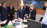 Назарбаев призвал "не плестись в хвосте других стран"
