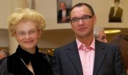 Мужа телеведущей Елены Малышевой сбил автобус