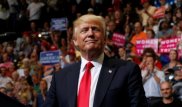 Трамп извинился за подешевевший бензин в США