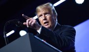 "Затратная и опасная ситуация". Трамп пригрозил закрыть границу с Мексикой