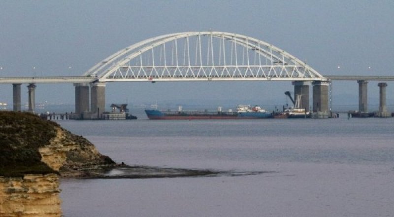 Российский сухогруз закрыл проход в Керченский пролив, соединяющий Черное и Азовское моря. © РИА Новости
