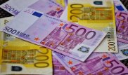 33,6 миллиарда тенге за месяц - казахстанцы купили евро на рекордную сумму
