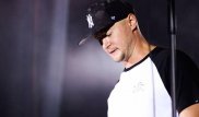 Солист группы "Бумбокс" сравнил Россию с черной дырой