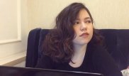 Певица Зере, снявшаяся в провокационном клипе, покидает Кыргызстан