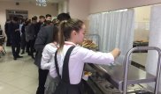 "Буфеты честности" появились в школах Костаная