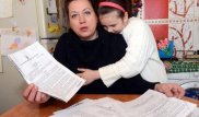 Семья лишилась квартиры из-за кредита на мобильный телефон