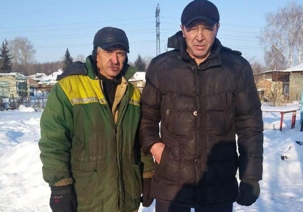 Два соседа спасли детей из горящего дома в Усть-Каменогорске