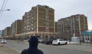 Беременная подверглась нападению при выходе из квартиры в Атырау