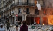 Мощный взрыв прогремел в центре Парижа