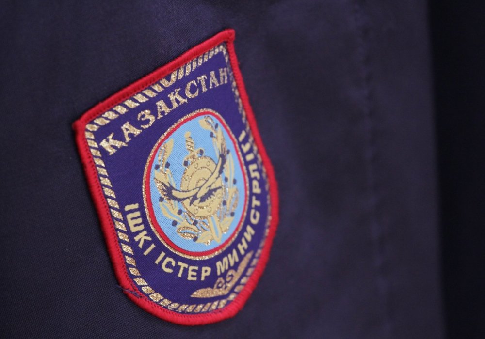 Форму казахстанских полицейских продают в Сети. МВД ищет нарушителей