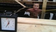 35 минут в ледяной проруби. Астанчанин установил новый рекорд