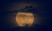 "Кровавый" спутник: как проходит лунное затмение