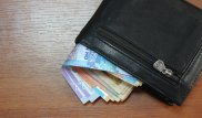 Миллион тауып алып, иесіне қайтармақшы болған жігіт халықтан кешірім сұрады
