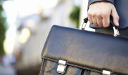 Судью в Алматы задержали при получении 10 тысяч долларов
