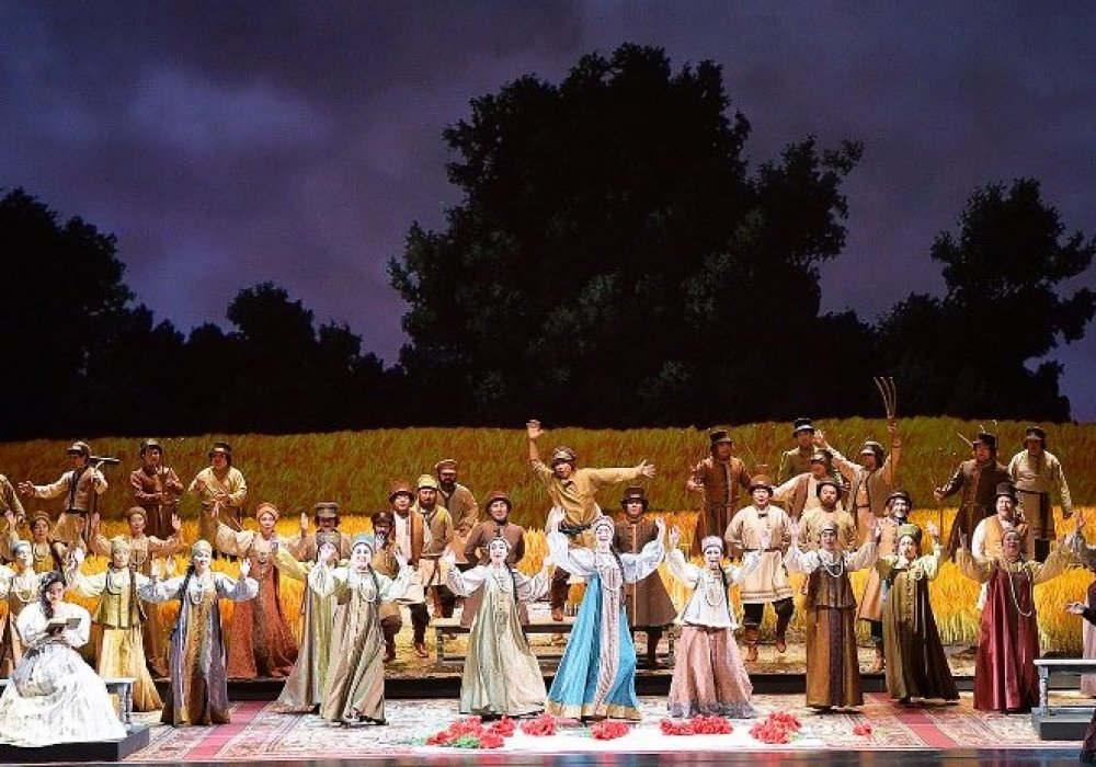 Назарбаев посетил премьеру оперы 