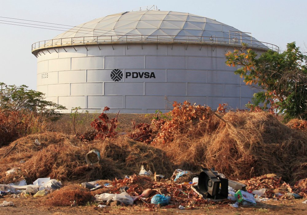 PDVSA обладает монопольным правом на добычу нефти и природного газа на континентальном и морском шельфах Венесуэлы. © Reuters