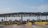 Терминалы на трех платных дорогах Казахстана начали свою работу