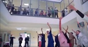 Алматинские врачи станцевали для онкобольных детей