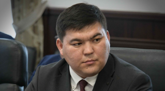 Оштрафованный за драку в сауне чиновник возглавил Управление в Павлодаре