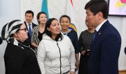 Бауыржан Байбек выслушал многодетных матерей