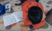 Задания "исчезли" из тетради. Школьнику из КНР посочувствовали в Сети